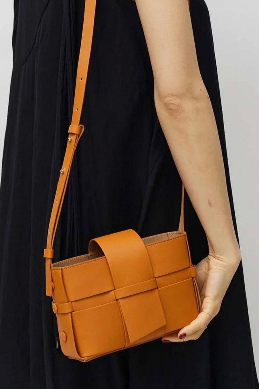 Women Mary Al Terna Bags | Mary Al Terna-Hug Bag: Orange Brown