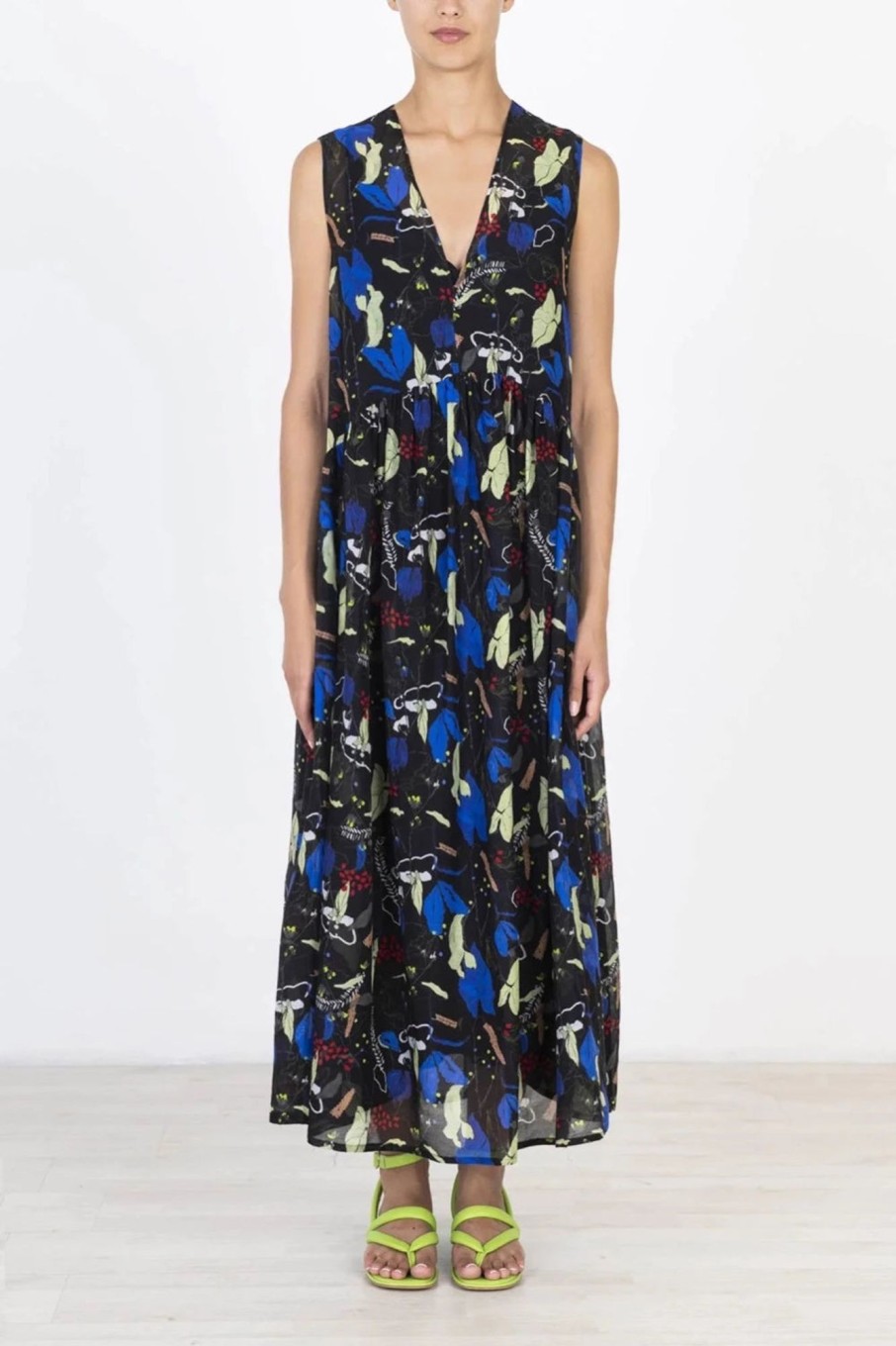 Women Alysi Dresses | Alysi-Printed Maxi Dress: Black Multi