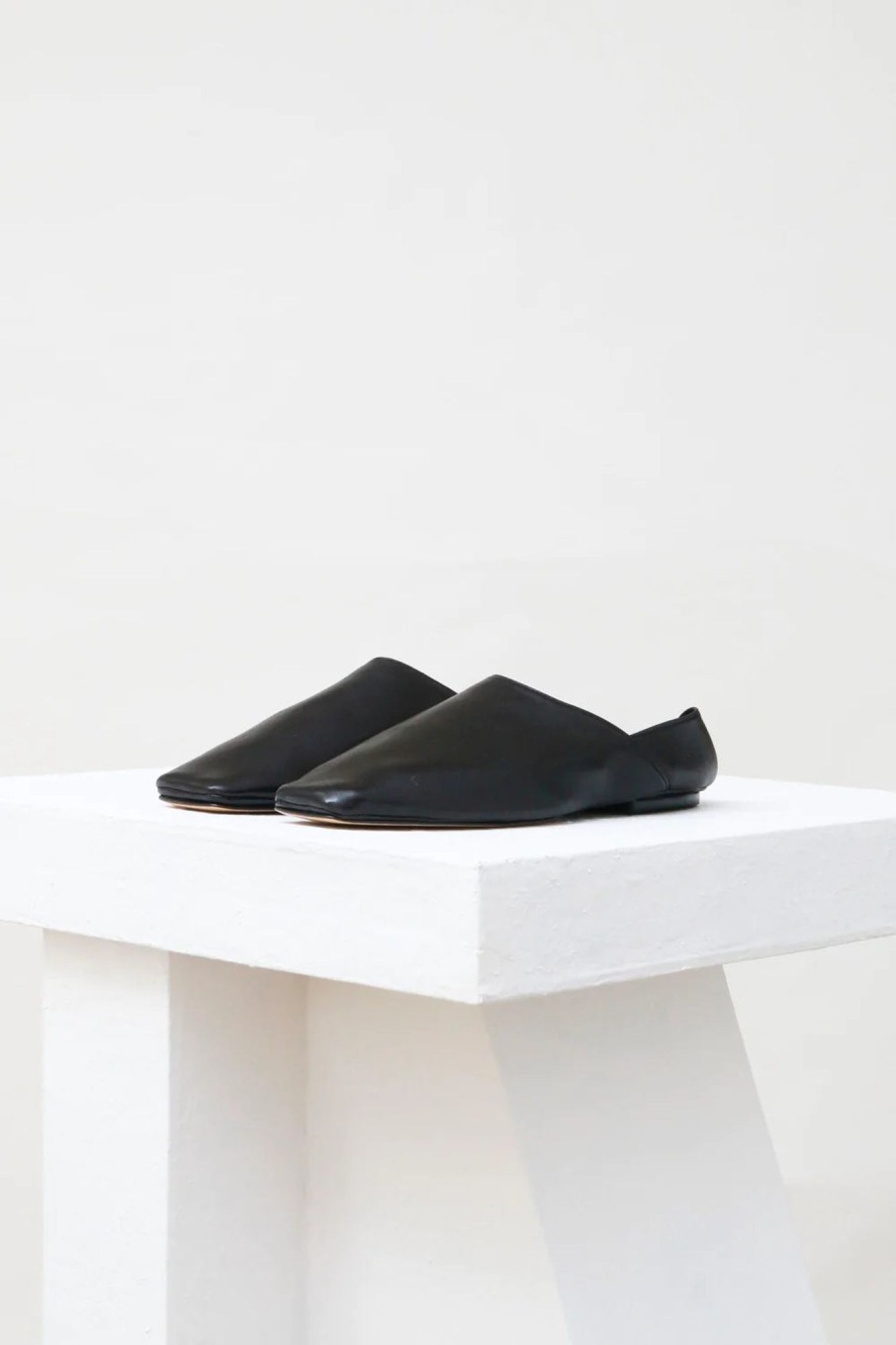 Women Souliers Martinez | Souliers Martinez-Altamira Flat: Black Silk Leather