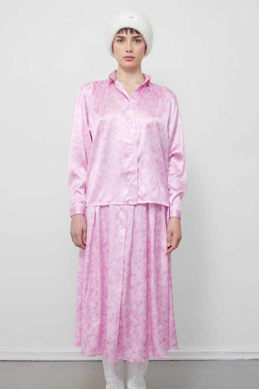 Women Ilag Tops | Ilag-Plomme Satin Blouse: Pink Flower